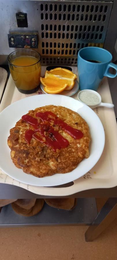 Artmotel & Bistro Haţeg Dış mekan fotoğraf