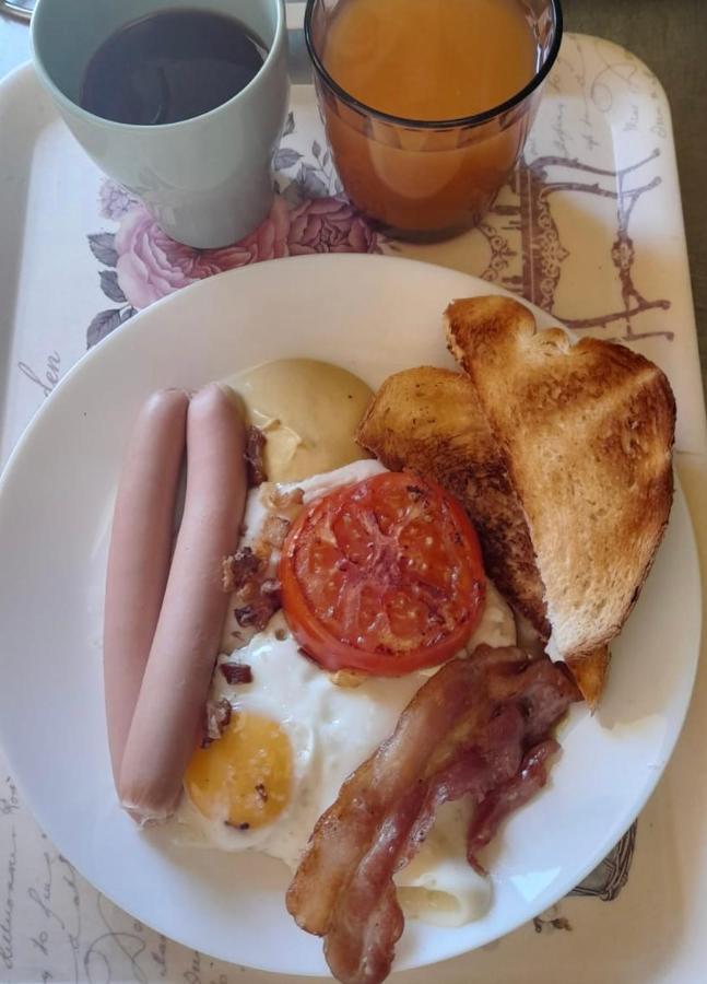 Artmotel & Bistro Haţeg Dış mekan fotoğraf