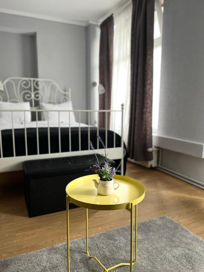 Artmotel & Bistro Haţeg Dış mekan fotoğraf