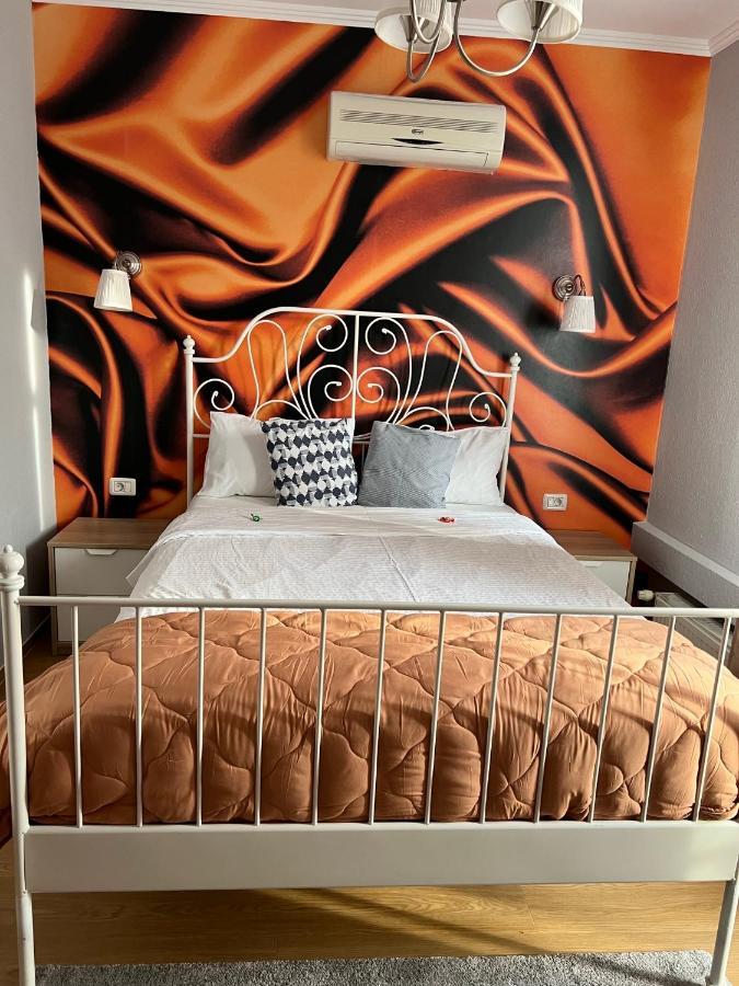 Artmotel & Bistro Haţeg Dış mekan fotoğraf