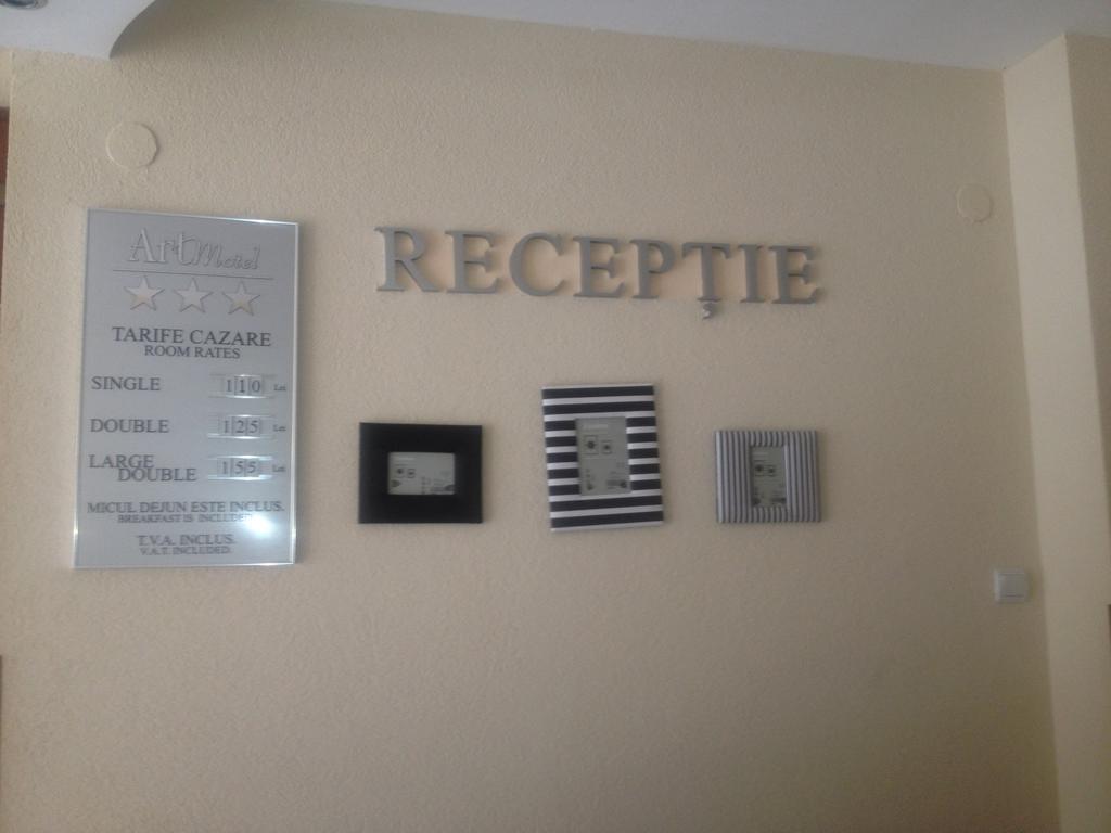 Artmotel & Bistro Haţeg Dış mekan fotoğraf