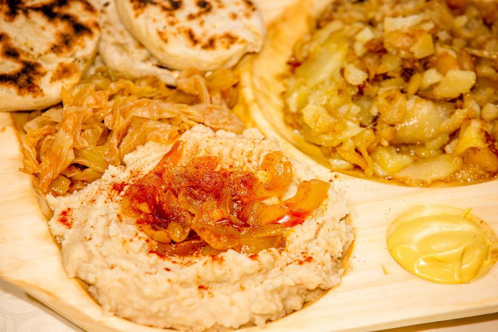Artmotel & Bistro Haţeg Dış mekan fotoğraf